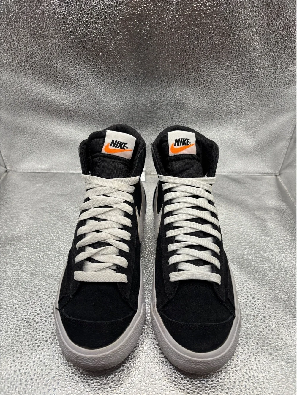 Nike blazzer mid 77 suded in black white